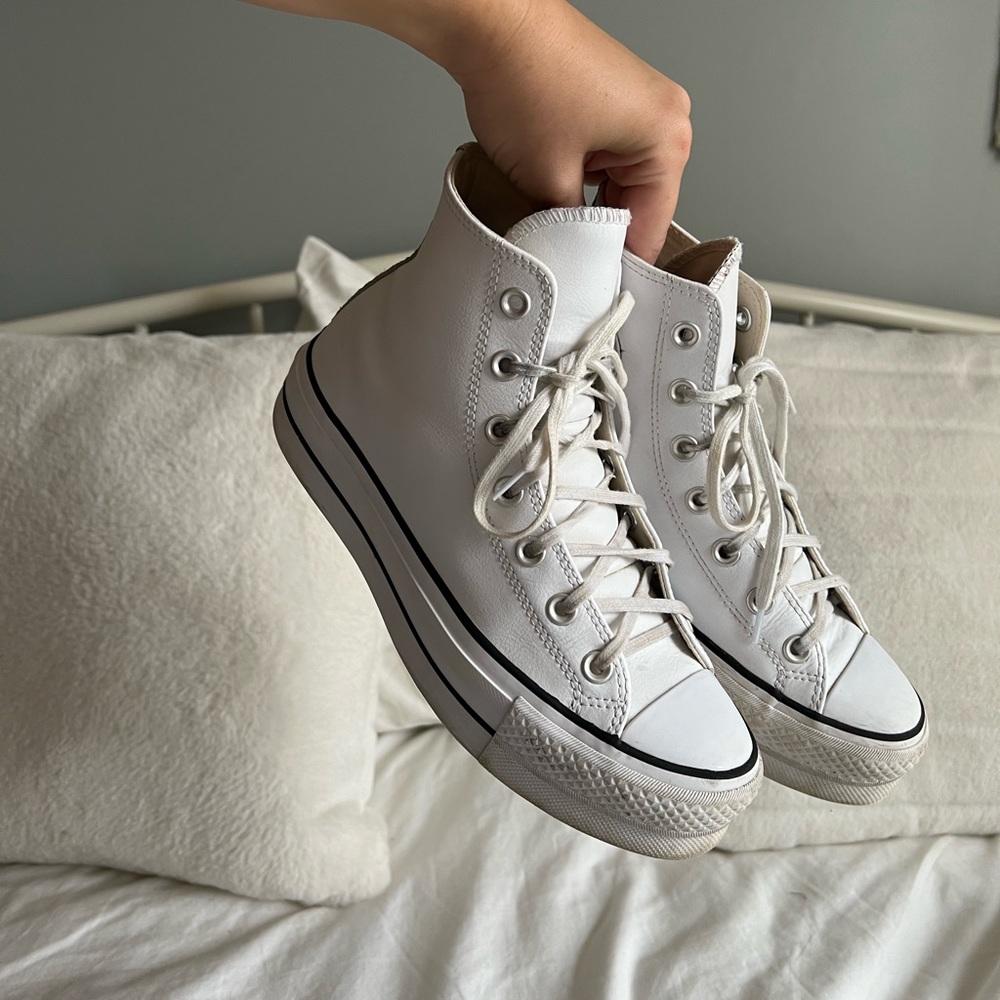 White High Top Platform Leather Converse W Size 7.5